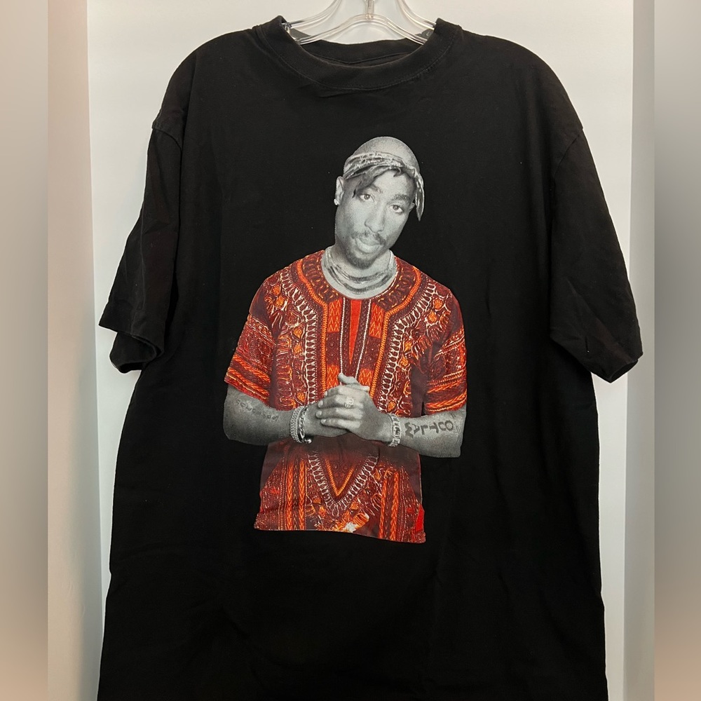 Vintage Tupac Black on Rare Flying Horse tag shirt size XL‎